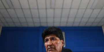 Evo Morales busca contrarreloj partido político para presentar su candidatura presidencial