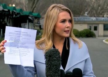 Fondos USAID se utilizaban para pagar obras teatro transgénero