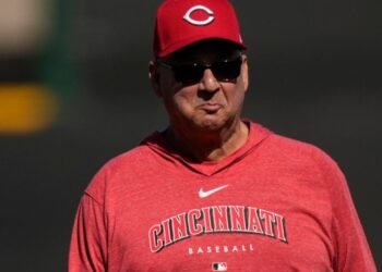 Francona, manager de Rojos, aconseja a veteranos ignorar el Sistema Automatizado de Bolas y Strikes