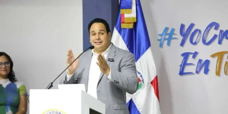 Manuel Conde cuestiona que si en el PRM no hay figuras para ocupar ministerios importantes que colocan a aliados