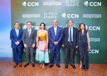 Grupo CCN presenta libro que es un homenaje al Pico Duarte