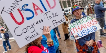 Trump pone fin a la histórica Usaid, mientras sus trabajadores recogen sus pertenencias