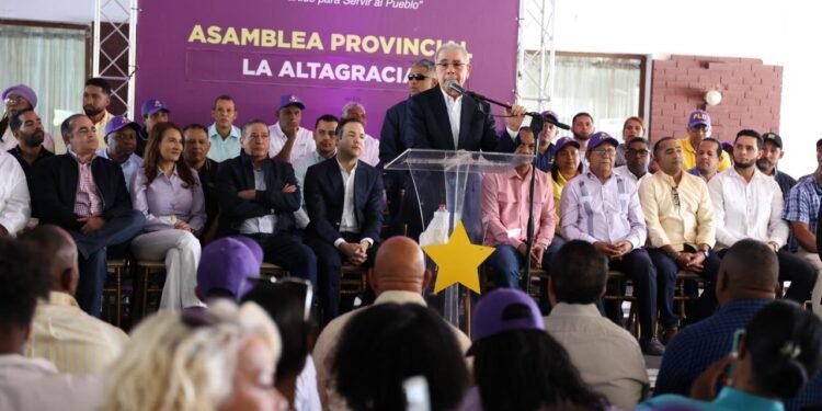 Danilo ve difícil y complicada la situación de la República Dominicana