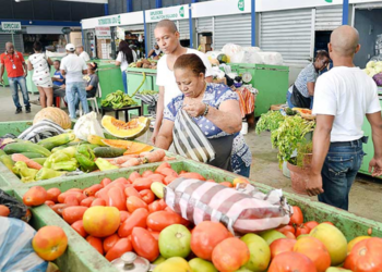 Ciudadanos del gran Santo Domingo, reaccionan ante aumentos en los precios de la canasta básica