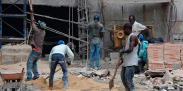 Acoprovi solicita la regularización de 87,000 trabajadores haitianos en el sector construcción