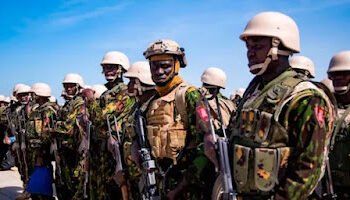 Kenia dice que la misión en Haití seguirá operando pese a congelación de fondos de EE.UU