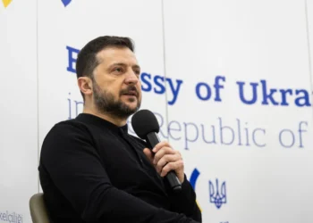 EEUU y Ucrania «continúan» negociando sobre minerales estratégicos, según fuente de Kiev