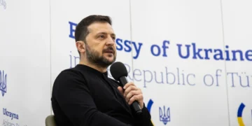 EEUU y Ucrania «continúan» negociando sobre minerales estratégicos, según fuente de Kiev