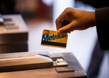Adiós a la tarjeta MetroCard se usa en transporte público NYC
