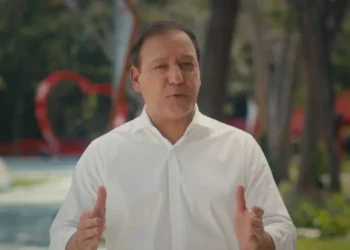 Abel rechaza fusión ministerios y propone fortalecer educación