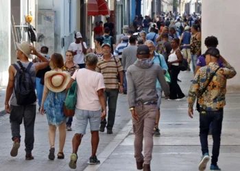 Un estudio estima la población de Cuba en ocho millones de personas tras reducirse un 24 % en cuatro años