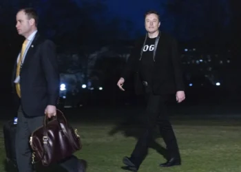 Musk dona a miembros del Congreso del Partido Republicano que apoyan destitución de jueces