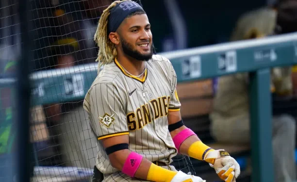 Agencia de Bad Bunny anuncia acuerdo con Fernando Tatis Jr