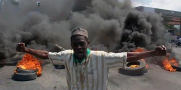 Haití: Pandilleros saquean y queman instalaciones de radio