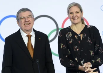 Kirsty Coventry es elegida en primera ronda presidenta del Comité Olímpico Internacional (COI)