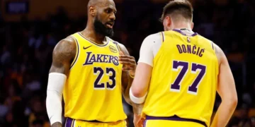 Los Lakers se elevan al segundo lugar y Celtics dominan a Nuggets