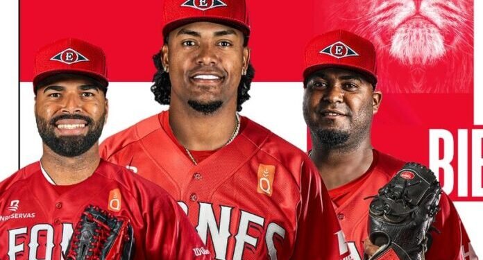 Leones firman al zurdo Cabrera y a los derechos Santos y Pérez