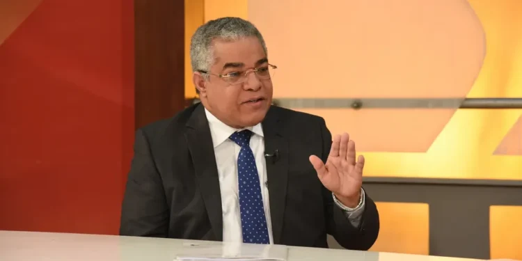 Pago de los intereses de la deuda se aproxima al 4%