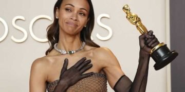 Zoe Saldaña dice no se arrepiente de participar en la película ‘Emilia Pérez’