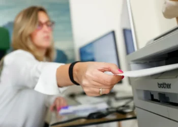 El teletrabajo, una modalidad que se extendió con la pandemia con detractores como Musk