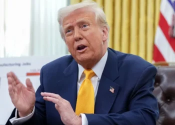 Trump admite que la guerra comercial «no será fácil» y llama a «resistir»