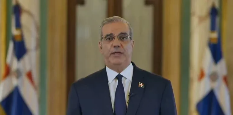 El presidente Abinader anuncia 15 medidas para frenar migración