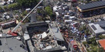 Exceso de carga, escasa regulación: ¿Por qué colapsa discoteca dominicana Jet Set?