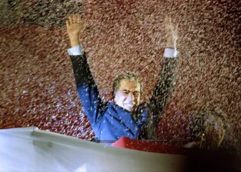 De la izquierda radical a la derecha dura: el viraje político de Vargas Llosa (y sus desencuentros con líderes latinoamericanos)