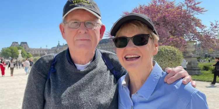 «Estoy decepcionada de nuestro país»: los turistas estadounidenses que quieren pasar inadvertidos en Francia en la era Trump