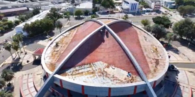 Se deteriora la Gran Arena del Cibao de Santiago