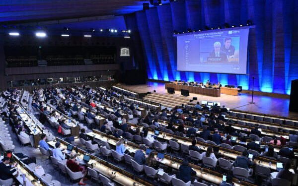 UNESCO rinde homenaje a las víctimas de la tragedia en el Jet Set