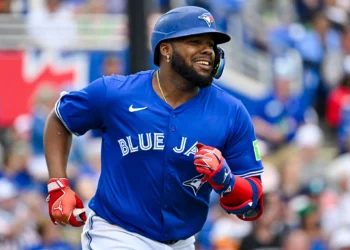 Guerrero Jr.: “Voy a ser un Azulejo para siempre”