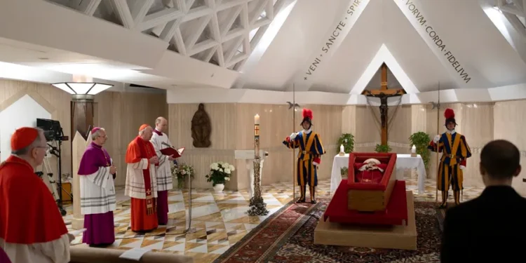 El funeral del papa Francisco será el 26 de abril en la plaza de San Pedro