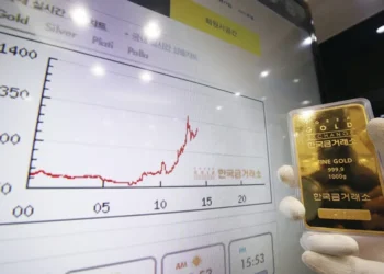 El precio del oro supera los 3.400 dólares y marca un nuevo récord