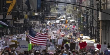 Protesta contra el Gobierno de Trump en Nueva York clama contra el «odio» y la «censura»