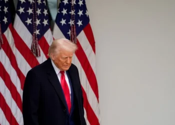 Trump prorroga la pausa de aranceles sobre bienes de Canadá y México cubiertos por el T-MEC