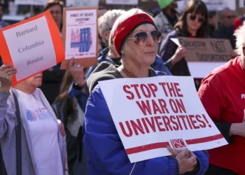 Universidades y colegios estadounidenses firman una carta contra la política de Trump