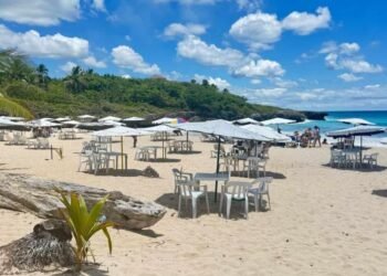 En playas cercanas a Santo Domingo se esperaban multitudes por Semana Santa, pero reinó la calma
