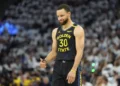 Los Warriors de Golden State descartan a Stephen Curry al menos una semana por lesión muscular