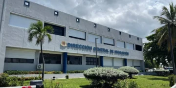 Migración elimina pagos en efectivo para servicios migratorios