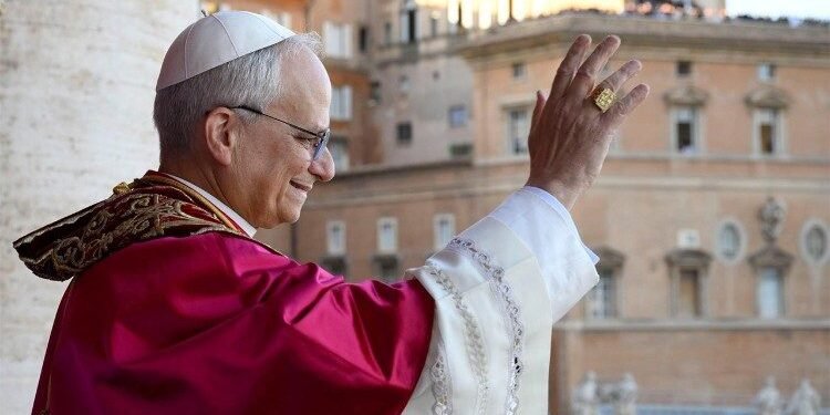 Robert Francis Prevost, la biografía del nuevo Papa