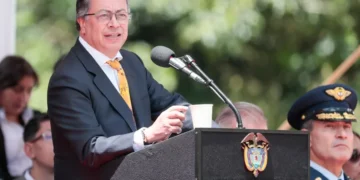 Petro acusa al congresista de EE.UU. Mario Díaz-Balart de querer sacarlo del poder usando al Congreso de Colombia