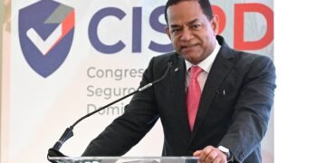 Superintendente de Seguros propone replantear modelo actual del sector desde la innovación e inclusión