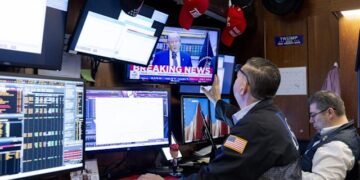 Wall Street recibe con optimismo el bloqueo judicial a los aranceles de Trump