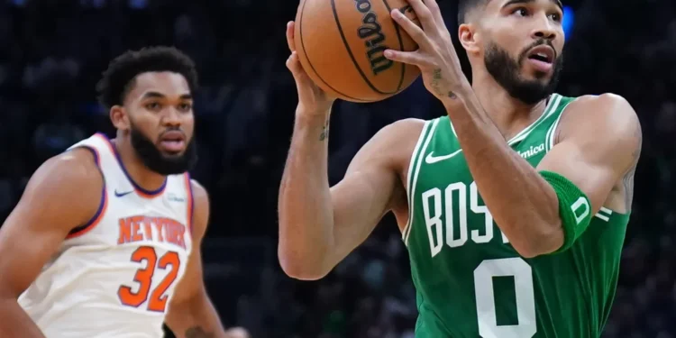 Precio de entrada 3er juego serie Celtics-Knicks en Nueva York alcanza casi 2,000 dólares en reventa