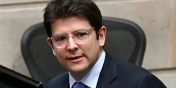 Adolescente sospechoso de balear a presidenciable en Colombia se declara inocente