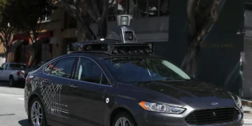 Uber experimentará con autos sin conductor en Europa