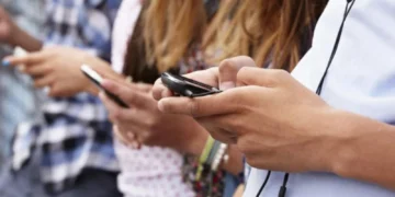 Las redes sociales están alimentando problemas de salud mental en adolescentes