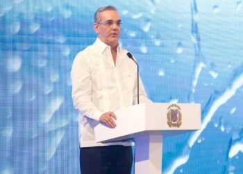 Luis Abinader reacciona a acusaciones de racismo y hace petición a Donald Trump