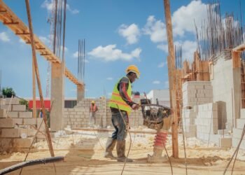 Acoprovi pide suspender nuevo tarifario del Mived para inspeccionar construcciones